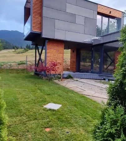 The Kube By The Mountain Vilă *